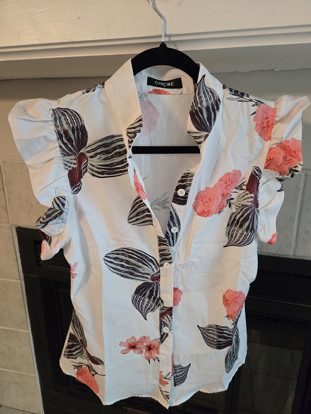 ChicMe White Floral Button-Down Ruffle Sleeve Shirt